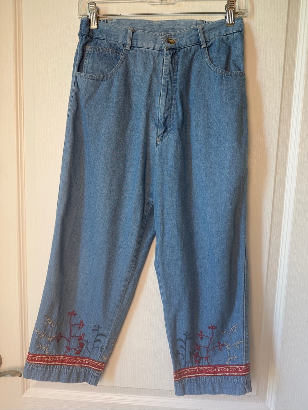 Vintage Stonebridge Embroidered Denim Capri Jeans Size 6 Boho Cottagecore, Y2K